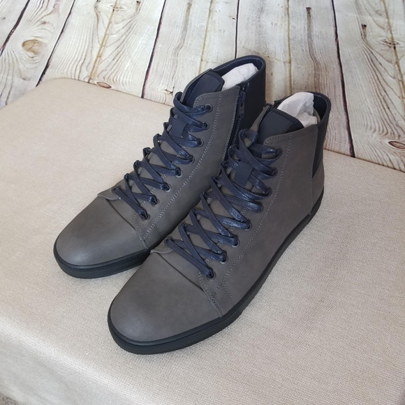Kenneth Cole Lace-Up Designer Shoes - Picture 5 of 7